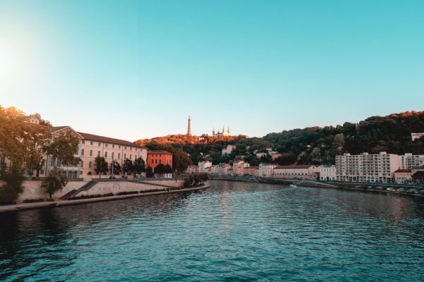 les croisières sur la Saône: une découverte de la Bourgogne et de la vallée du Rhône